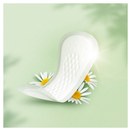 Прокладки щоденні Naturella Camomile normal deo Trio 52 шт