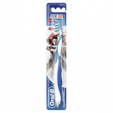 Зубна щітка Oral-B Junior для дітей 6-12 років